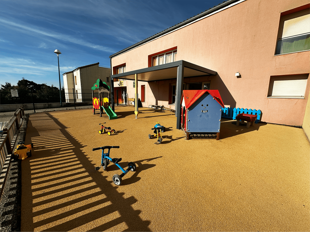 Extérieur Crèche Les Péquélous Extérieur Crèche Les Péquélous